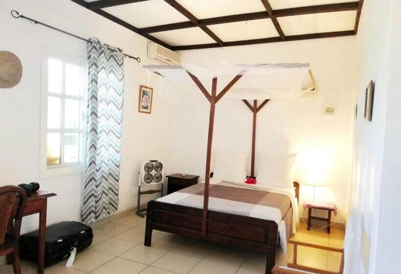 标准间, Jardin De La Paix