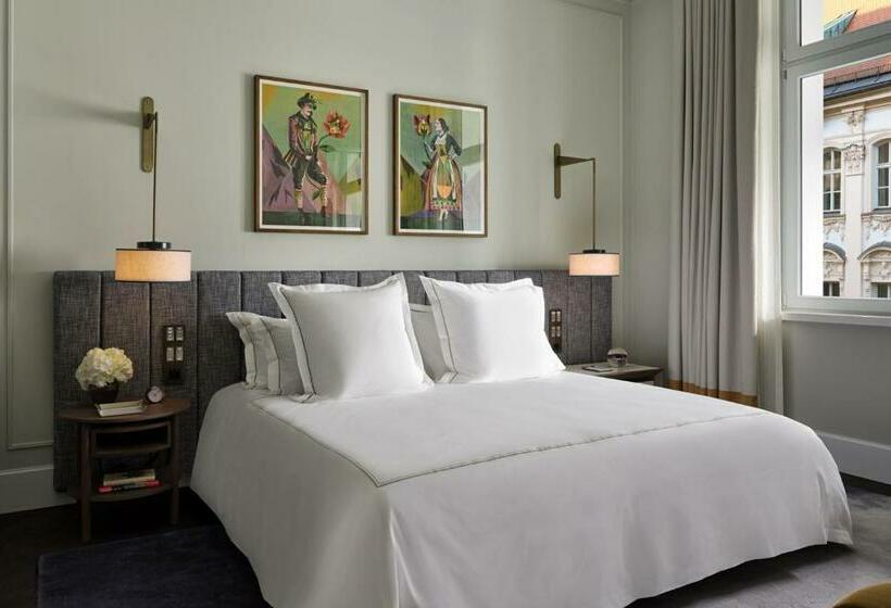 Люкс, Rosewood Munich