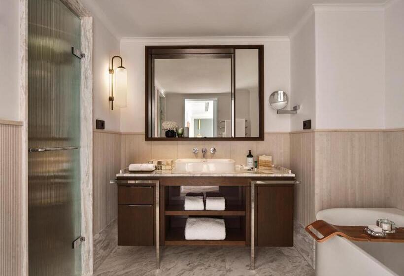 اتاق لوکس, Rosewood Munich