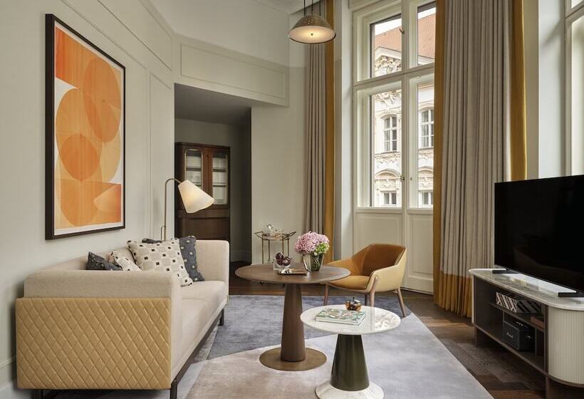 Люкс, Rosewood Munich