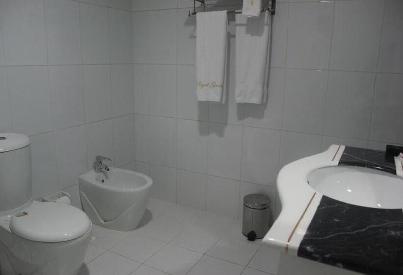 سوییت خانوادگی, Royal Gardens