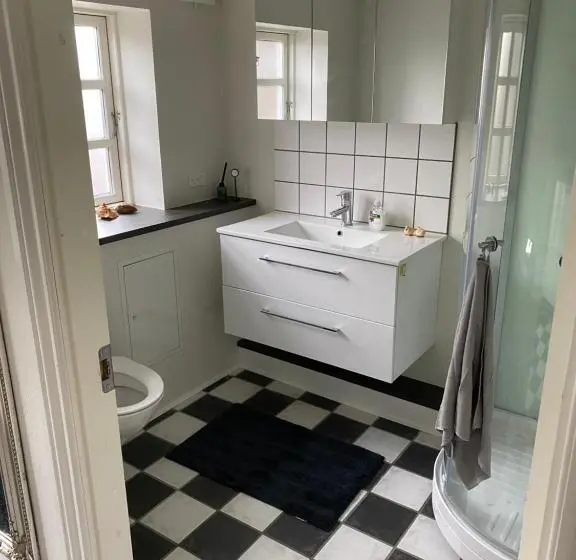 Huoneisto 1 Makuuhuone Pohjakerros, Soegaardensbb
