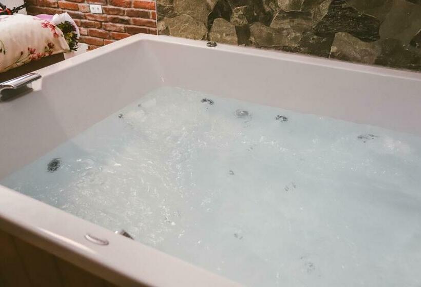 １ベッドルームアパートメント, Zrinski