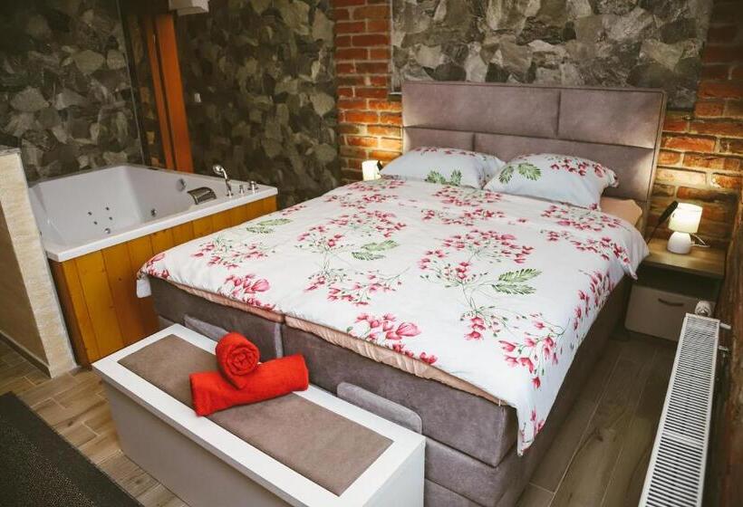 １ベッドルームアパートメント, Zrinski