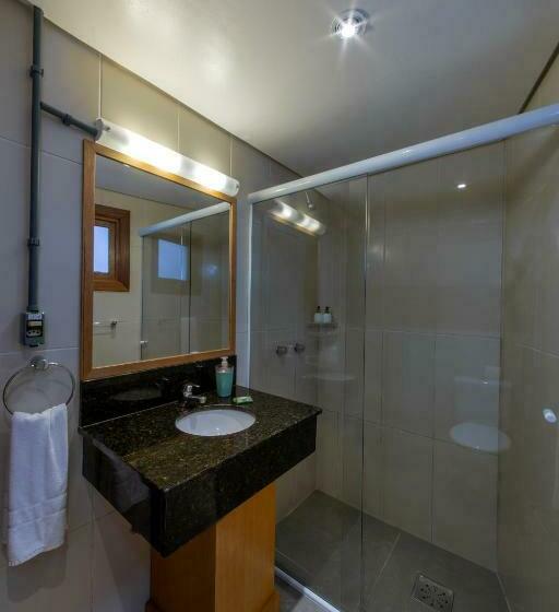 エコノミールーム, Boutique Britanico