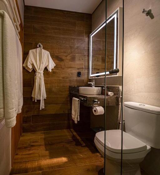 デラックススイート, Boutique Britanico