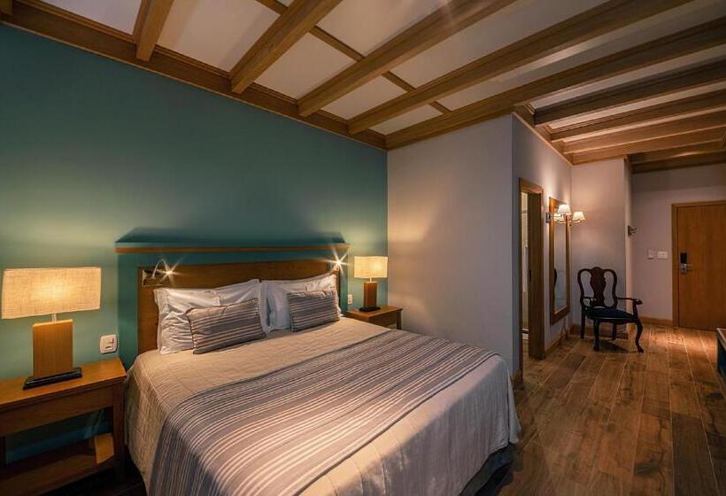 デラックススイート, Boutique Britanico