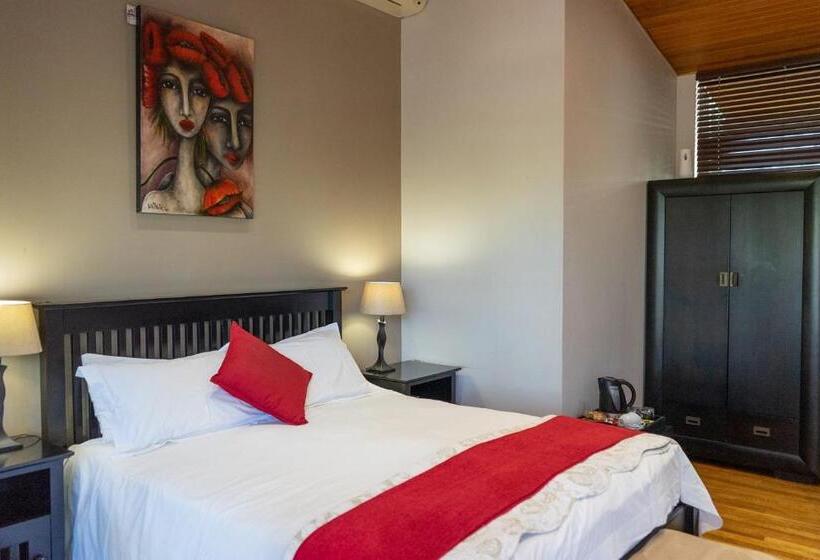 غرفة ديلوكس, Aloe Manor