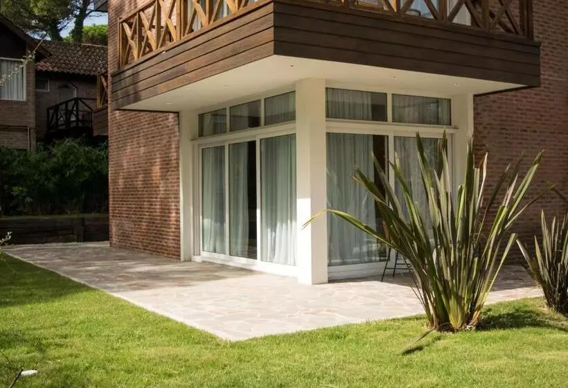 بانگلوی استاندارد, Carilo Village Apart Hotel & Spa