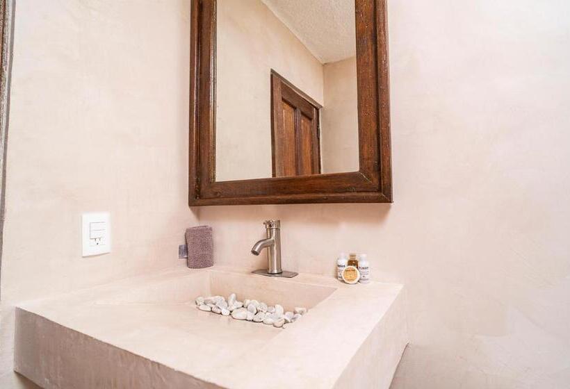 חדר סטנדרט, Mezcal