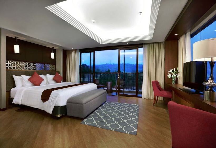 Люкс, Aston Sentul Lake Resort & Conference Center