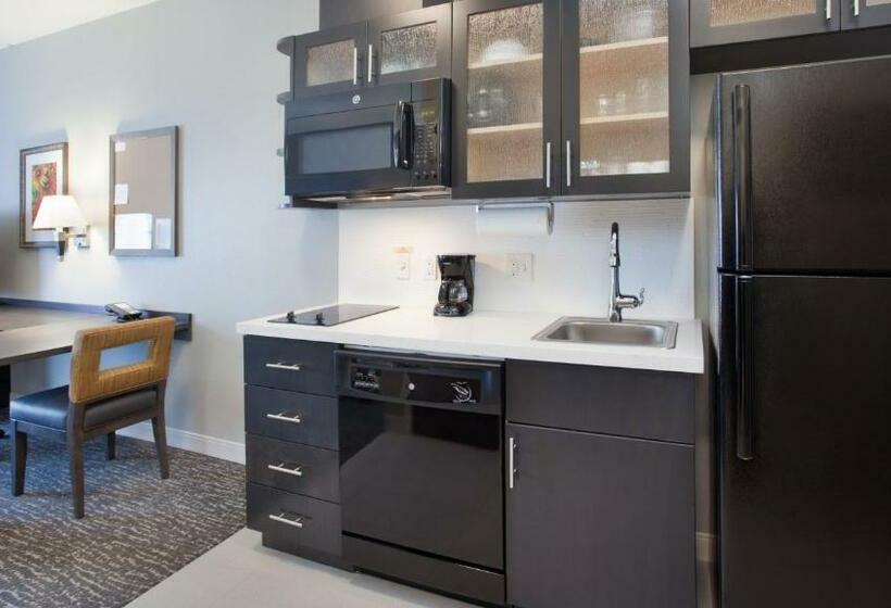스탠다드 스튜디오 킹침대, Candlewood Suites Grand Island, An Ihg