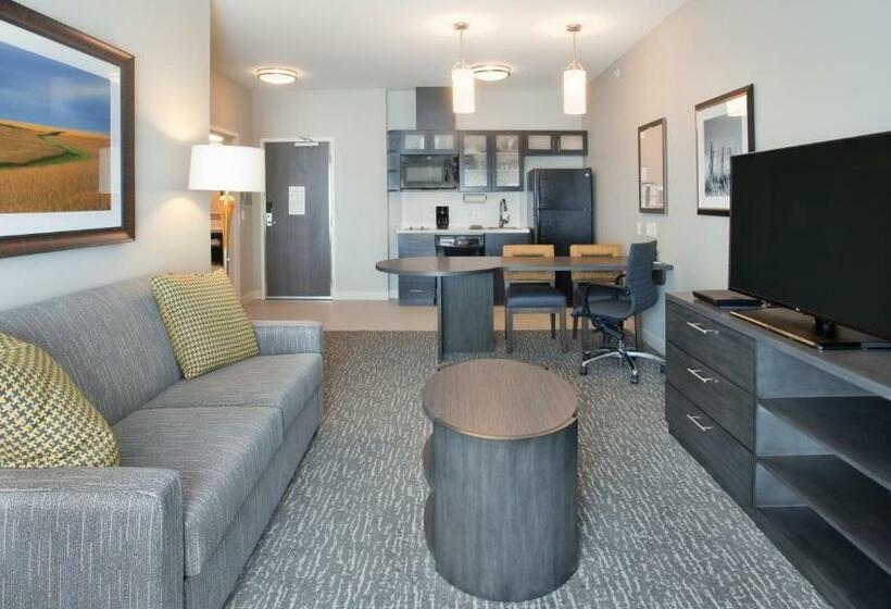 带大床的套房, Candlewood Suites Grand Island, An Ihg