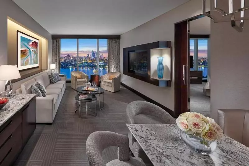 سوئیت کلاب, Crown Towers Perth