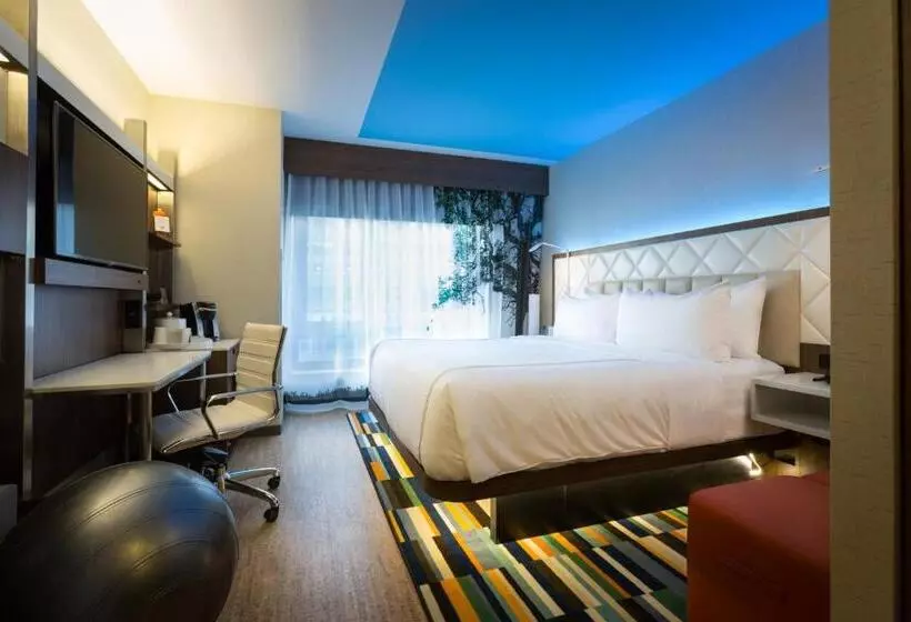 キングサイズベッドのスタンダードルーム, Even Hotel Omaha Downtown   Old Market, An Ihg