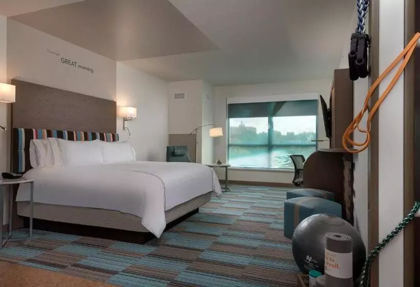 身障者適用キングサイズベッドルーム, Even Hotel Omaha Downtown   Old Market, An Ihg