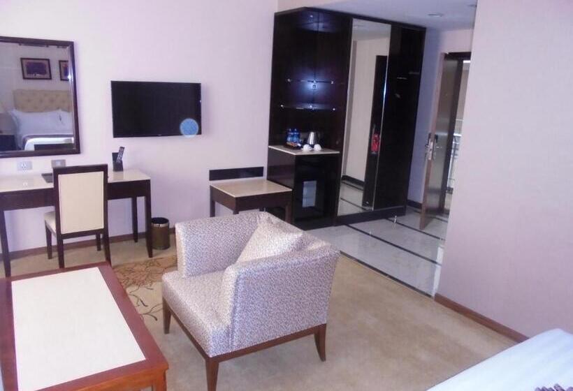 سوییت جونیور, Getfam