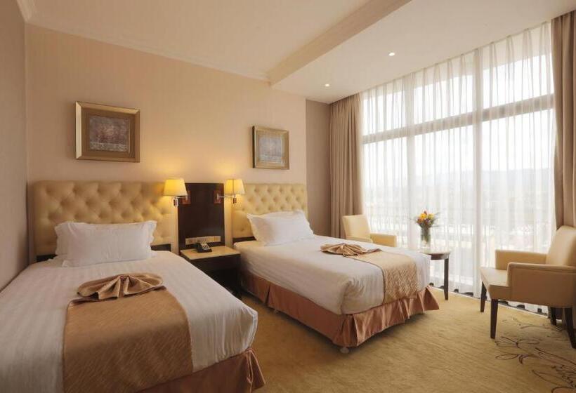 اتاق سوپریور, Getfam