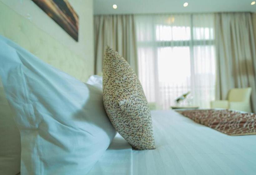 سوییت اجرایی, Getfam