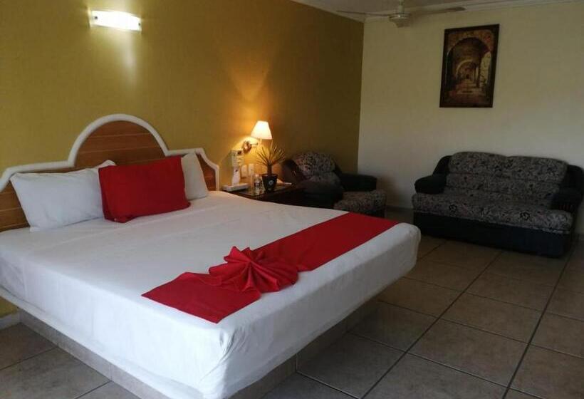 חדר סטנדרט נוף לבריכה, Js