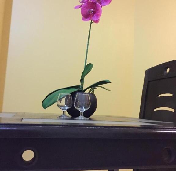 סוויטה דלוקס, Js