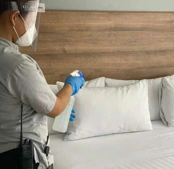 シティビュージュニアスイート, La Quinta By Wyndham Medellin
