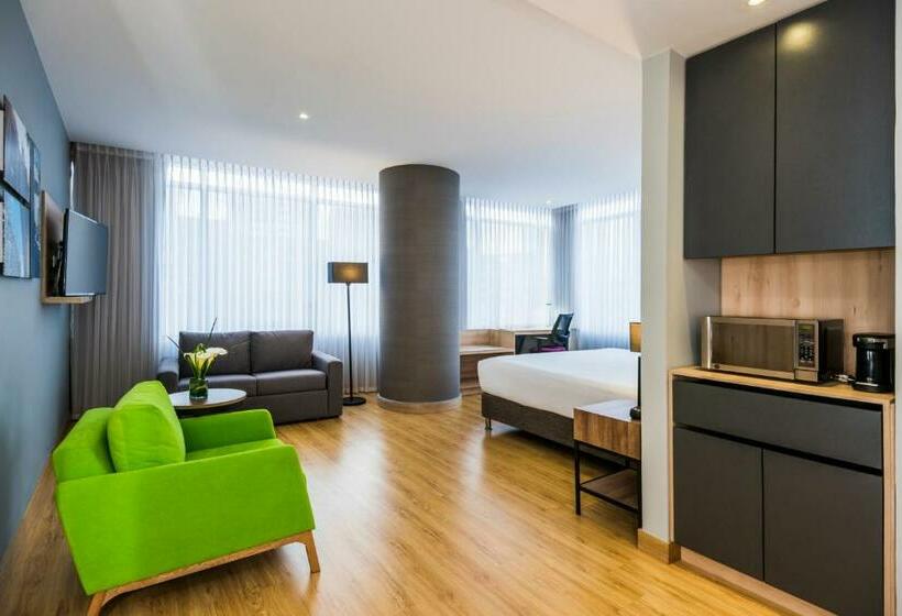 Полулюкс Вид на Город, La Quinta By Wyndham Medellin