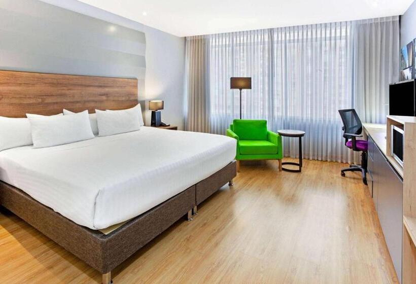 Номер Стандарт, La Quinta By Wyndham Medellin