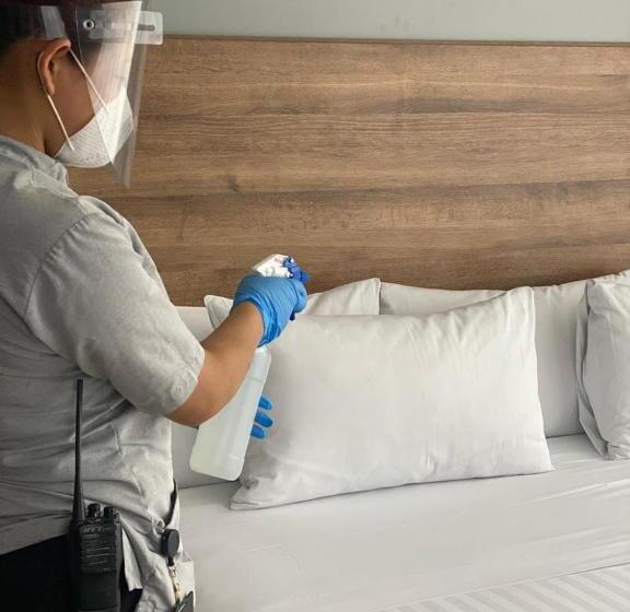 Номер Superior, La Quinta By Wyndham Medellin