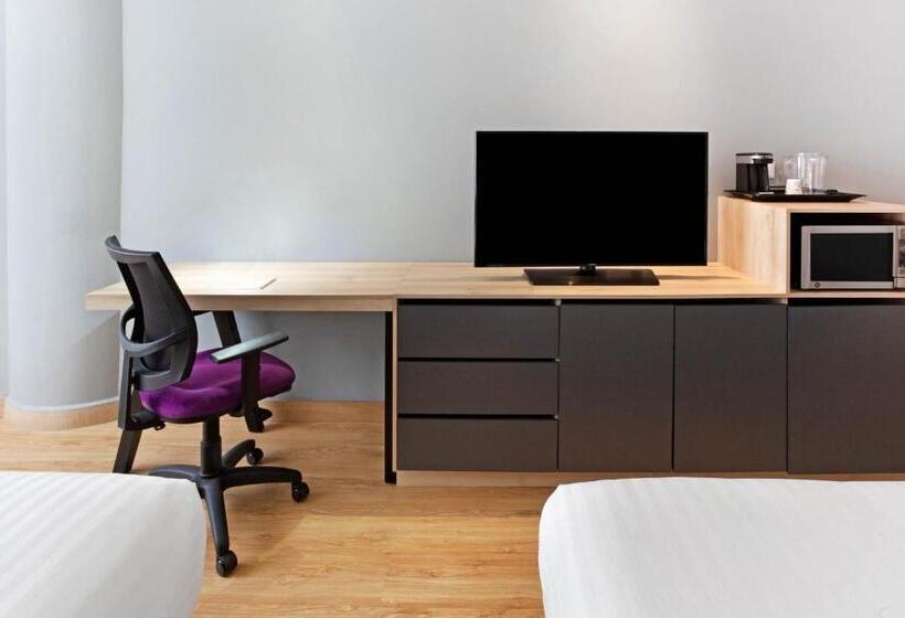 Номер Superior, La Quinta By Wyndham Medellin