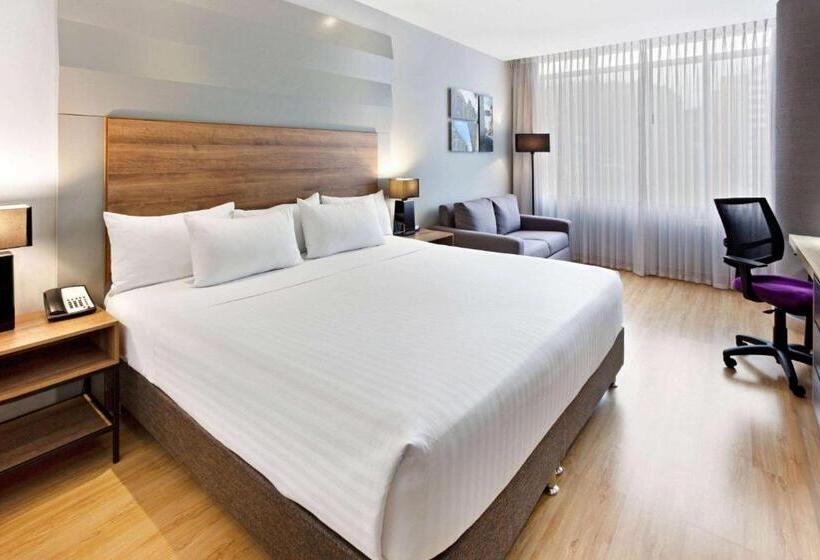 Стандартный Номер Кровать Кинг, La Quinta By Wyndham Medellin