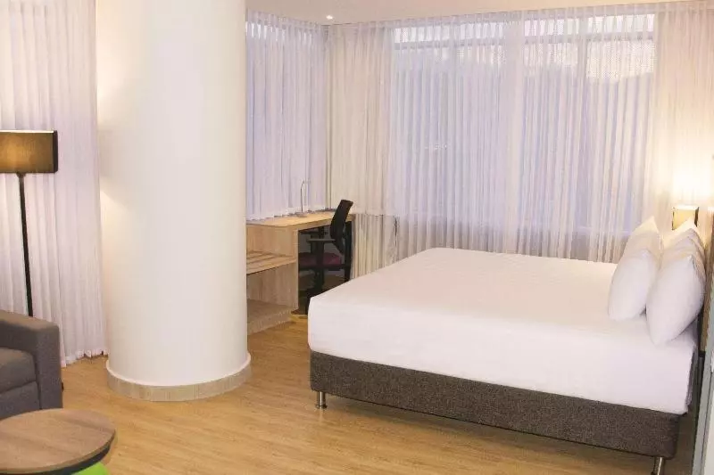 スタンダードルーム, La Quinta By Wyndham Medellin