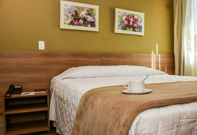 スタンダードルーム, Mont Blanc Suites Duque De Caxias