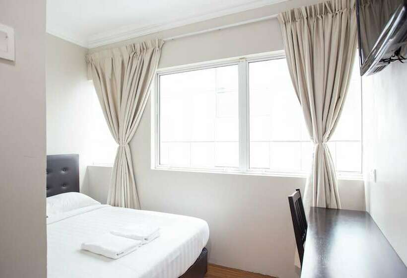 חדר סופריור, Pj Park