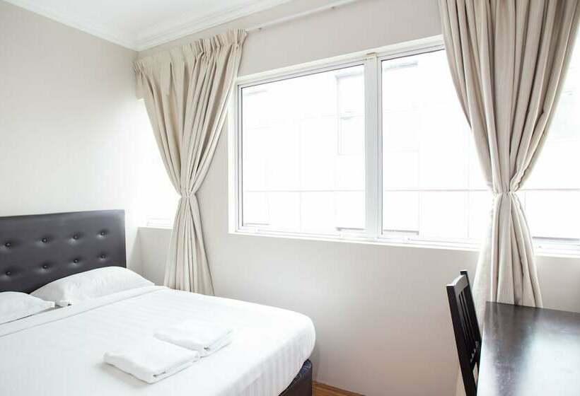 חדר סופריור, Pj Park