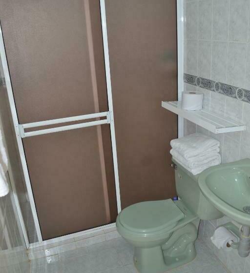 スタンダードトリプルルーム, Posada Enilda