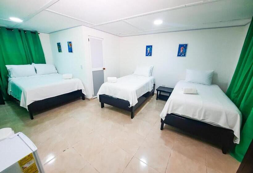 スタンダード４人部屋, Posada Enilda