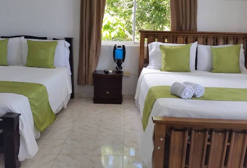 スタンダード４人部屋, Posada Enilda