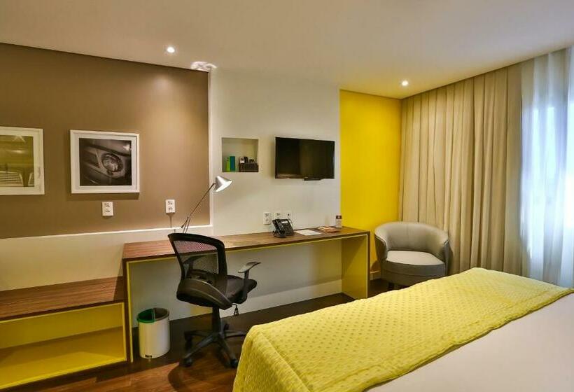 Номер Superior Кровать Кинг, Quality Hotel Flamboyant