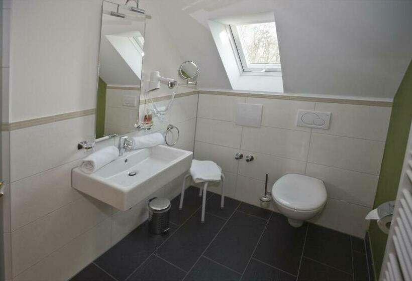 舒适三人间, Schuberths Am Schloss