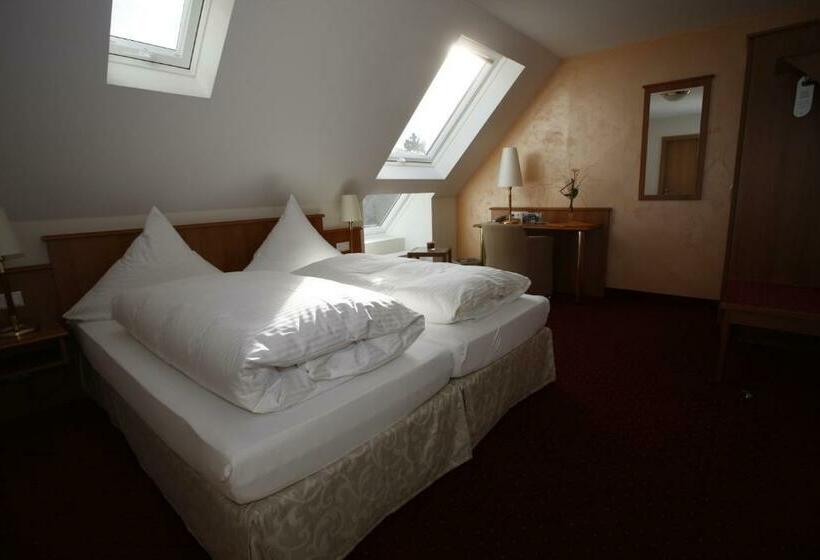 标准间, Schuberths Am Schloss