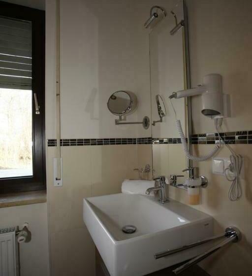 标准间, Schuberths Am Schloss