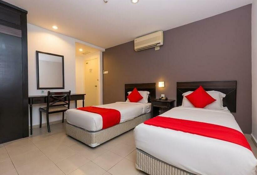 Deluxe Zimmer, Zamburger Cheese