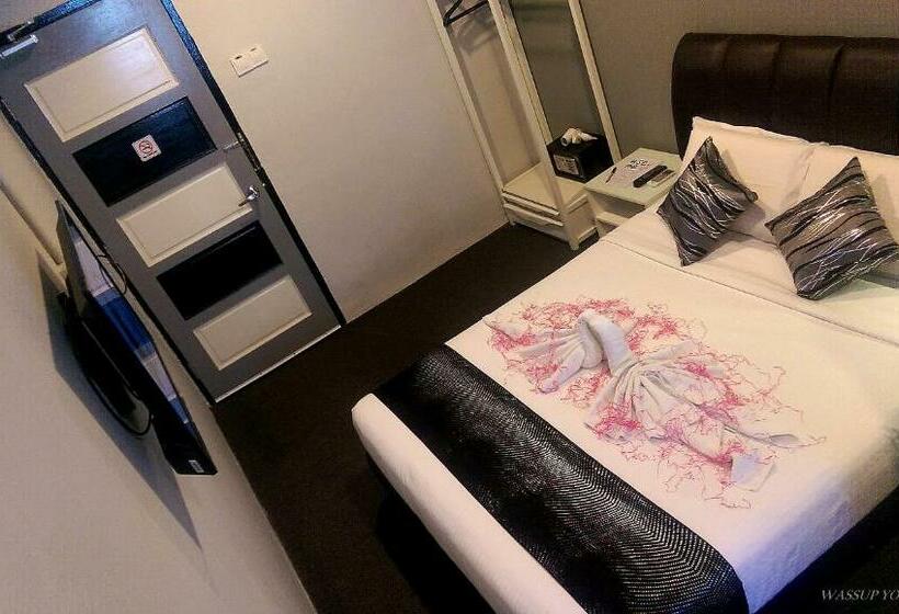 Номер Стандарт, Wassup Youth Hostel