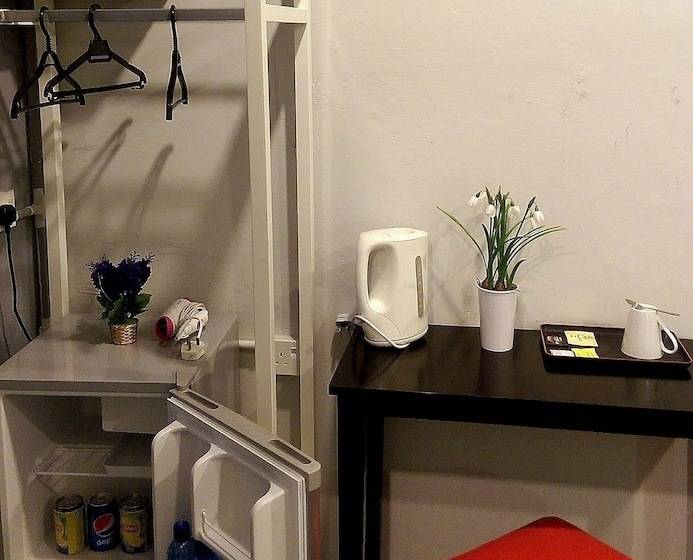 Номер Стандарт, Wassup Youth Hostel