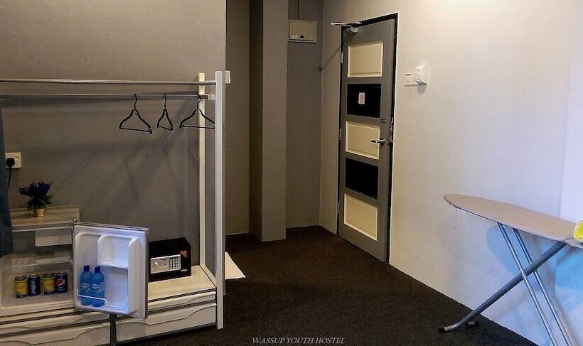 Номер Superior, Wassup Youth Hostel
