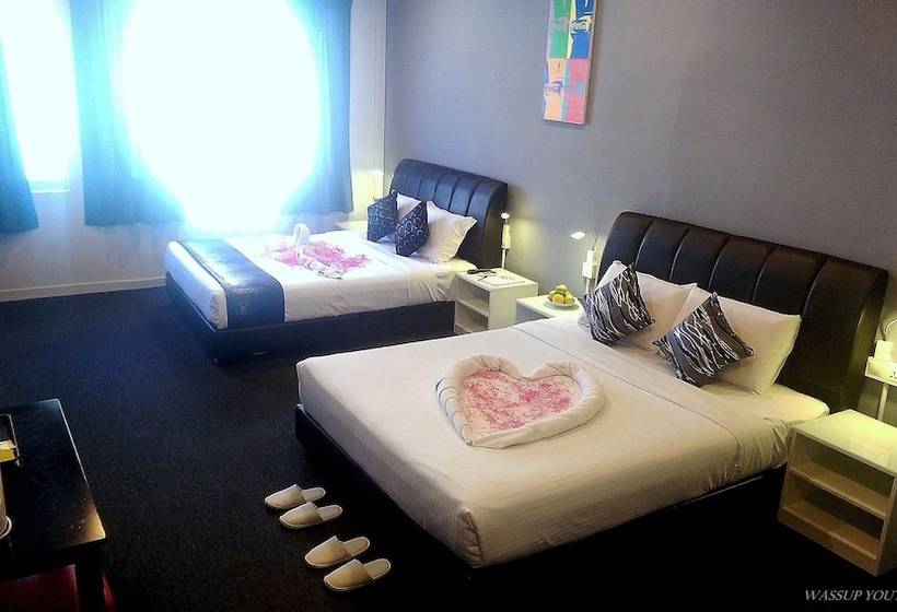 Четырехместный Номер Стандарт, Wassup Youth Hostel