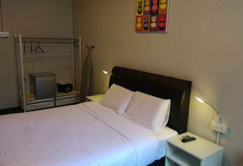 Номер Стандарт, Wassup Youth Hostel