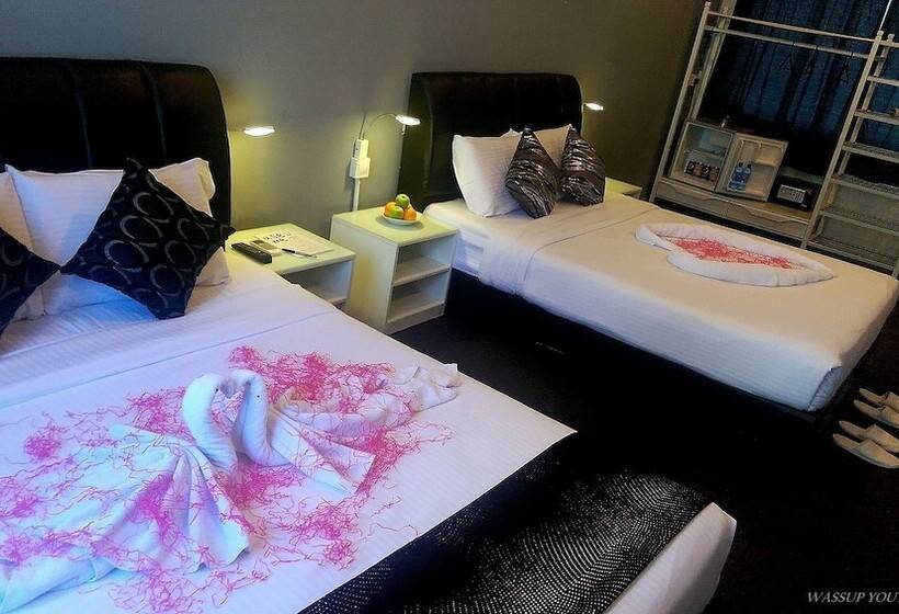 Четырехместный Номер Стандарт, Wassup Youth Hostel