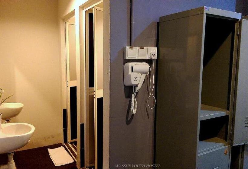 Четырехместный Номер Economy, Wassup Youth Hostel